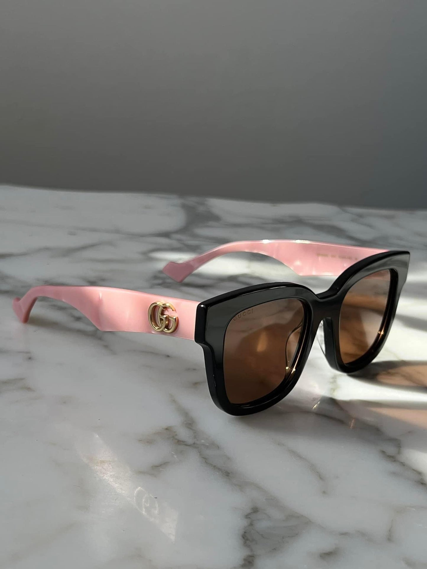 GUCCI GG0998S BLACK PINK SQUARE